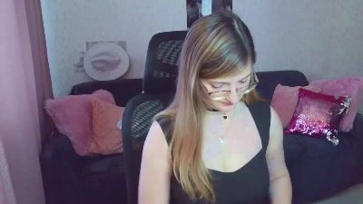 ariel_xbaby live cam on Cam4