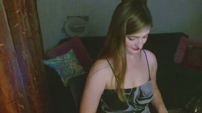 ariel_xbaby live cam on Cam4