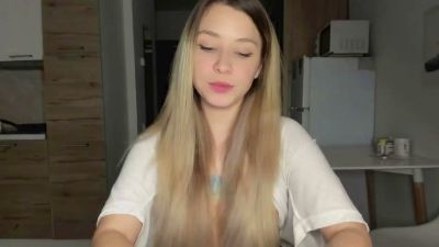 ariemeel live cam on Cam4
