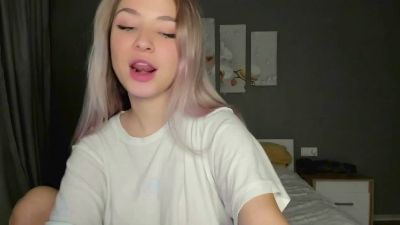 ariemeel live cam on Cam4