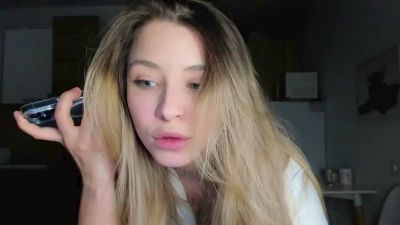 ariemeel live cam on Cam4