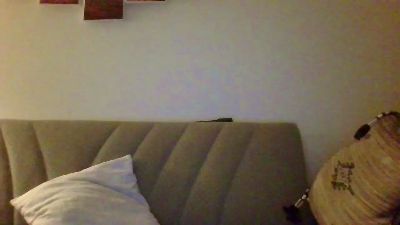 aries1882 live cam on Cam4