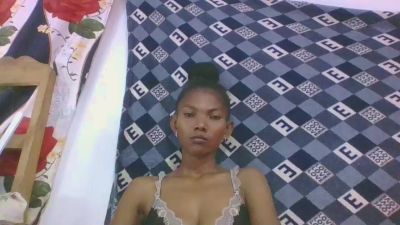 arinjaka live cam on Cam4