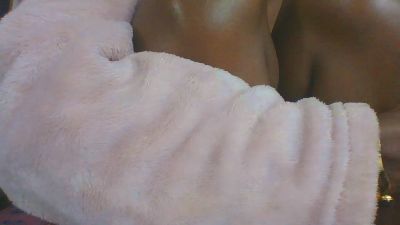 arinjaka live cam on Cam4