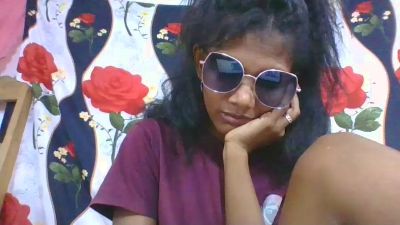 arinjaka live cam on Cam4