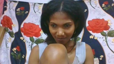 arinjaka live cam on Cam4