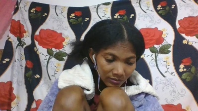 arinjaka live cam on Cam4