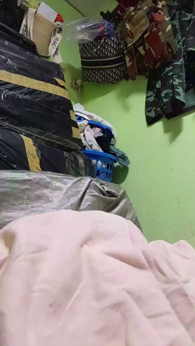 armx4 live cam on Cam4