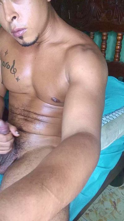 arnold265 live cam on Cam4