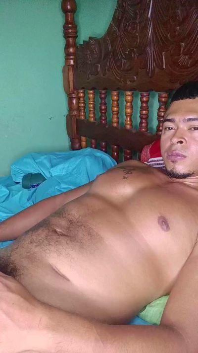 arnold265 live cam on Cam4