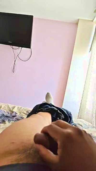 aron2110 live cam on Cam4