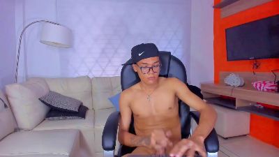 aron_big_big webcam