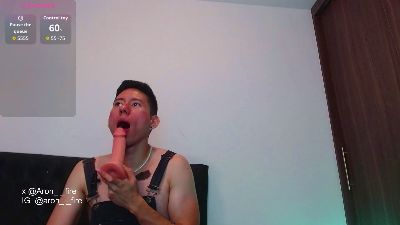aron_fire live cam on Cam4
