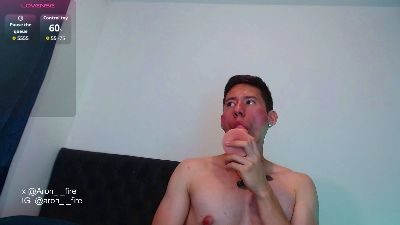 aron_fire live cam on Cam4