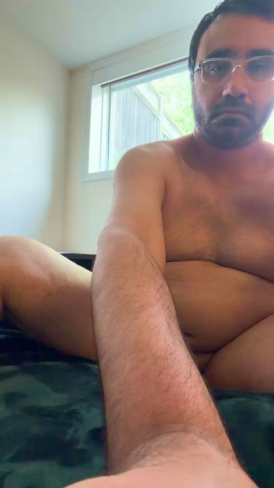 aronmik live cam on Cam4