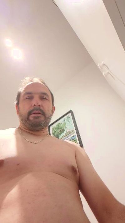 arrow218 live cam on Cam4