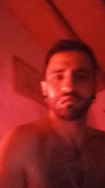 arturo444 live cam on Cam4