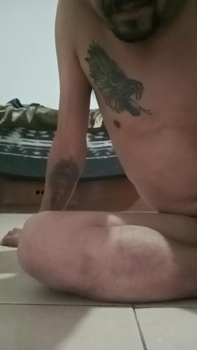 arturo701 live cam on Cam4