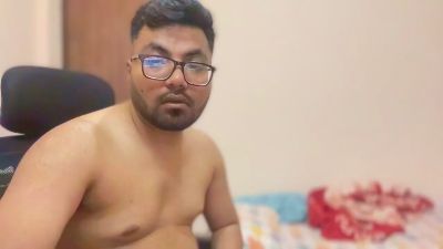 arya333 live cam on Cam4