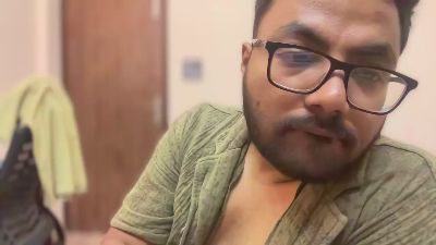 arya333 live cam on Cam4