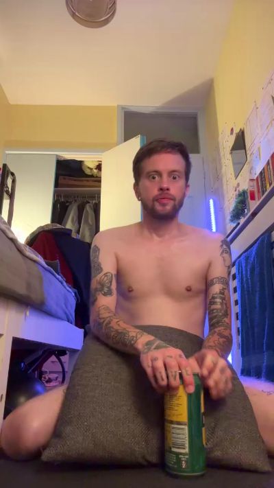 ash1990cov live cam on Cam4