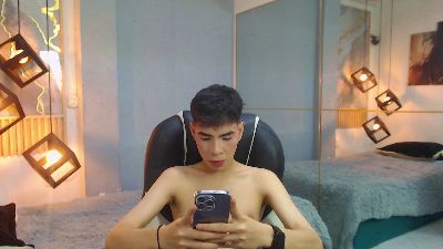 ash_kai live cam on Cam4