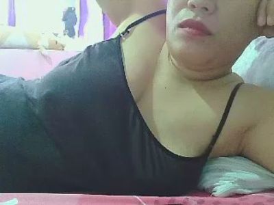 ashleysuksuk live cam on Cam4
