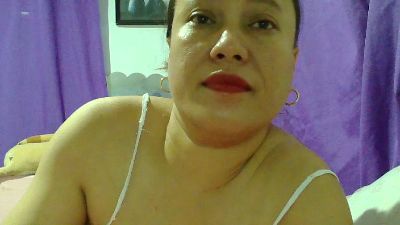 ashleysuksuk live cam on Cam4