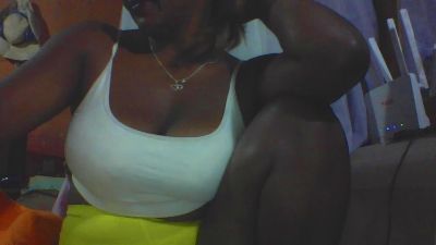 ashleyy3 live cam on Cam4