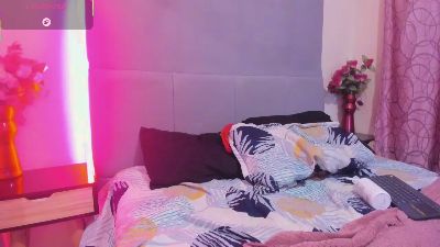 ashly_ruiz live cam on Cam4