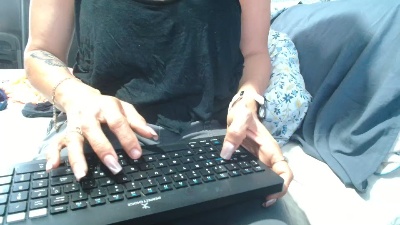 ashlygold live cam on Cam4