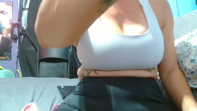 ashlygold live cam on Cam4