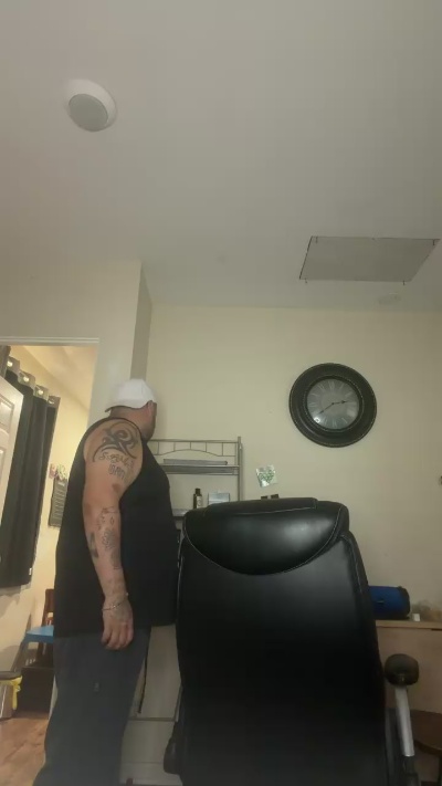 ashmartinezx19 live cam on Cam4