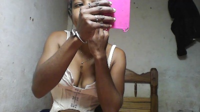 ashna1 live cam on Cam4