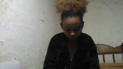 ashna1 live cam on Cam4