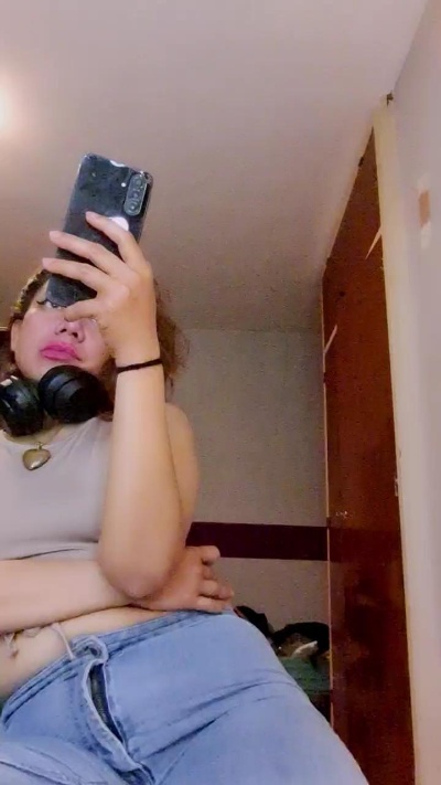 asiacameronxxx live cam on Cam4