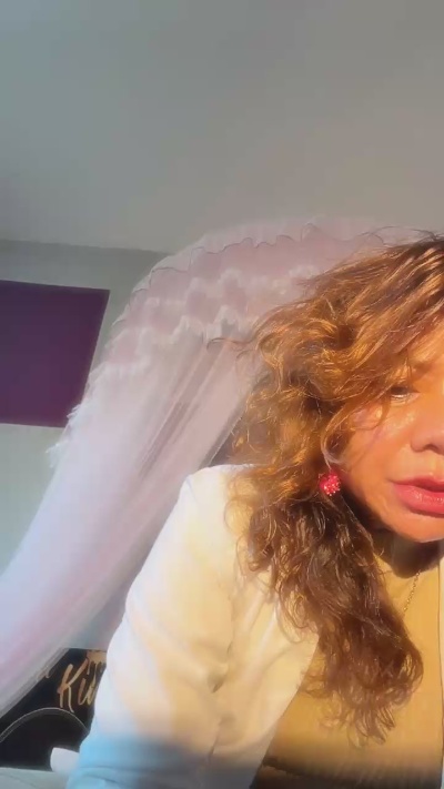 asiacameronxxx live cam on Cam4