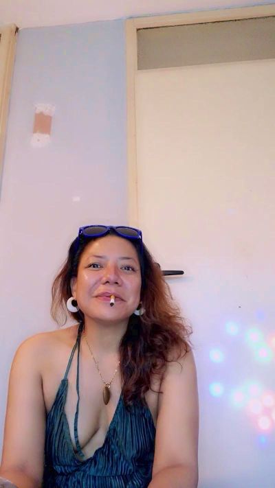 asiacameronxxx live cam on Cam4