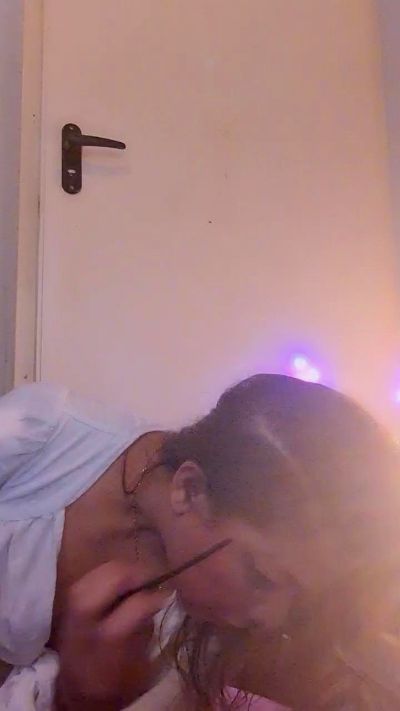 asiacameronxxx live cam on Cam4