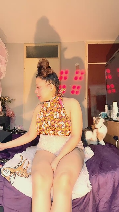 asiacameronxxx live cam on Cam4
