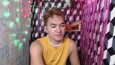 asian_hugecock live cam on Cam4