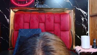asly_cloe live cam on Cam4
