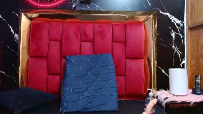 asly_cloe live cam on Cam4