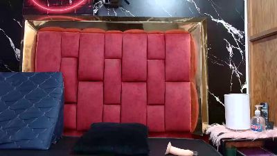 asly_cloe live cam on Cam4