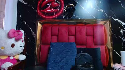 asly_cloe live cam on Cam4