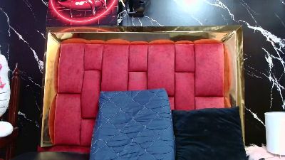 asly_cloe live cam on Cam4