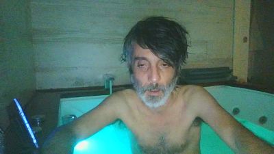 assur79hot3 live cam on Cam4