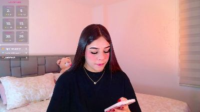 astrid_omega live cam on Cam4