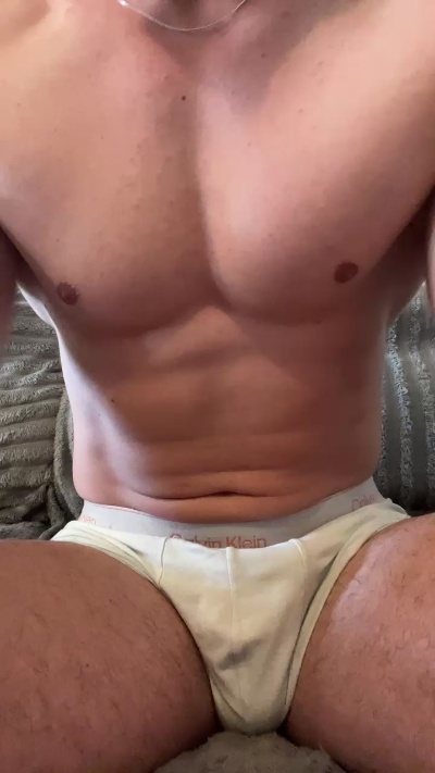 athlete456 live cam on Cam4
