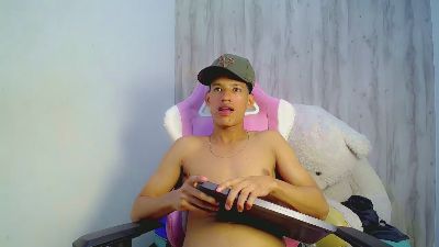 athletereese live cam on Cam4